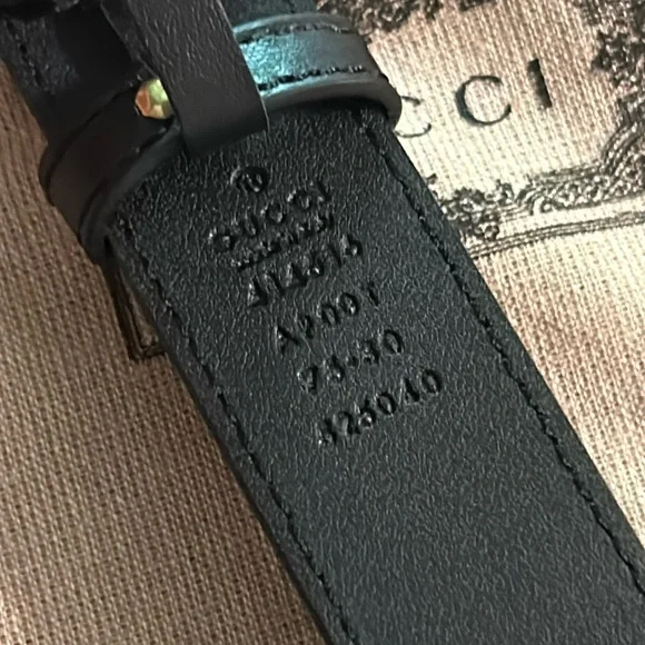 Gucci Black Belt with Gold Buckle - Picture 7 of 9